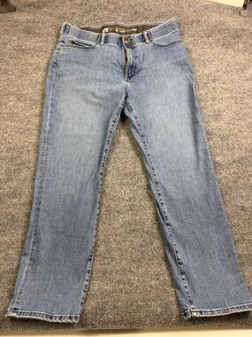 Men’s Lee Extreme Motion MVP Straight Leg Medium Wash Jeans 40x32